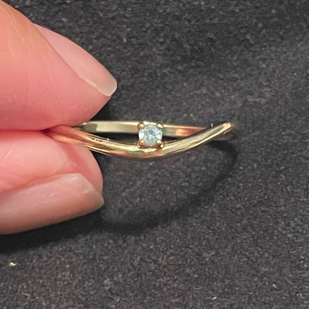 Mejuri- Dewdrop wave ring 14k yellow gold SIZE 6